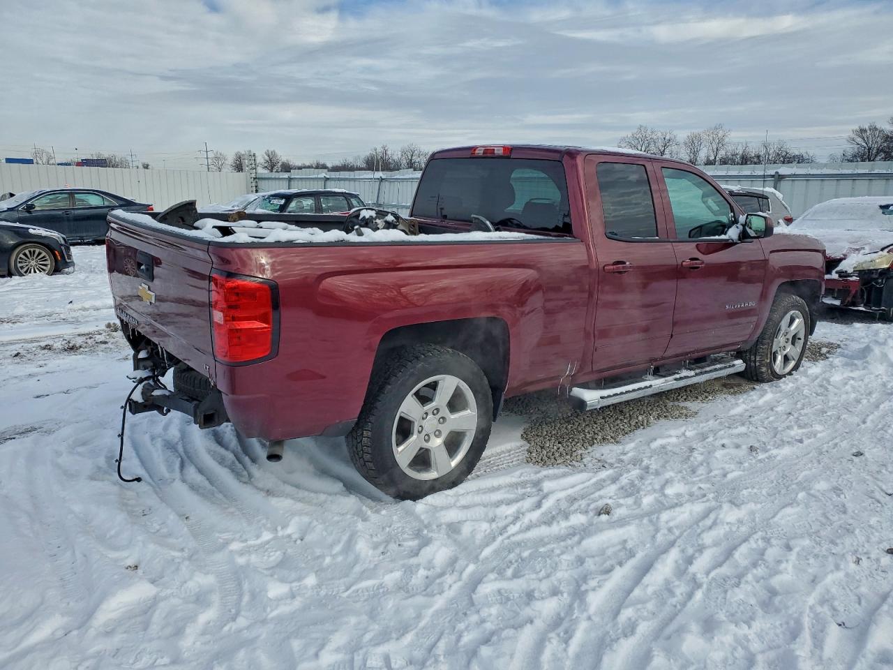 2015 CHEVROLET SILVERADO C1500 LT photo 3