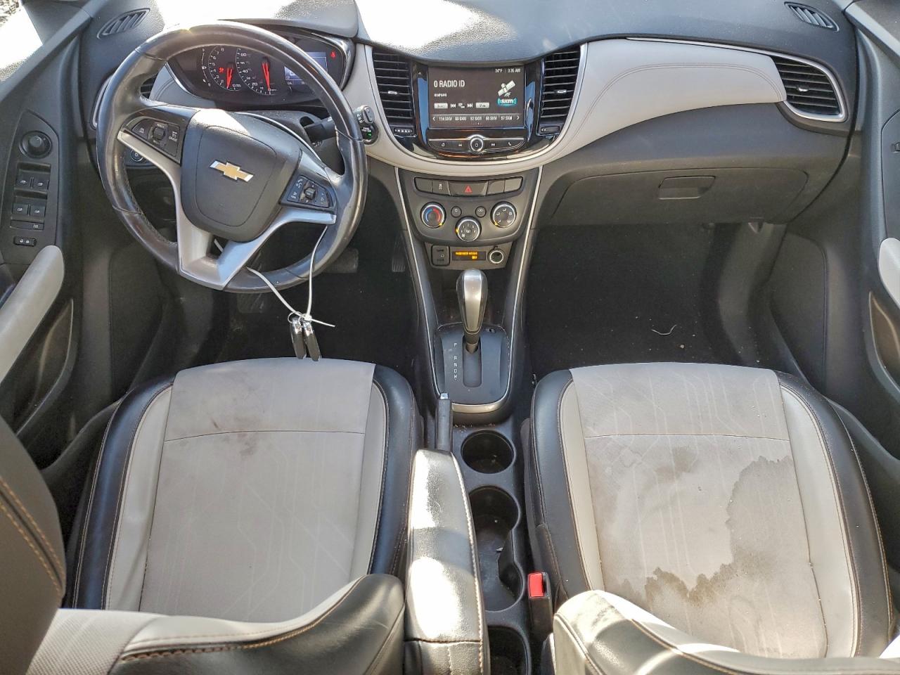 2017 CHEVROLET TRAX 1LT photo 8