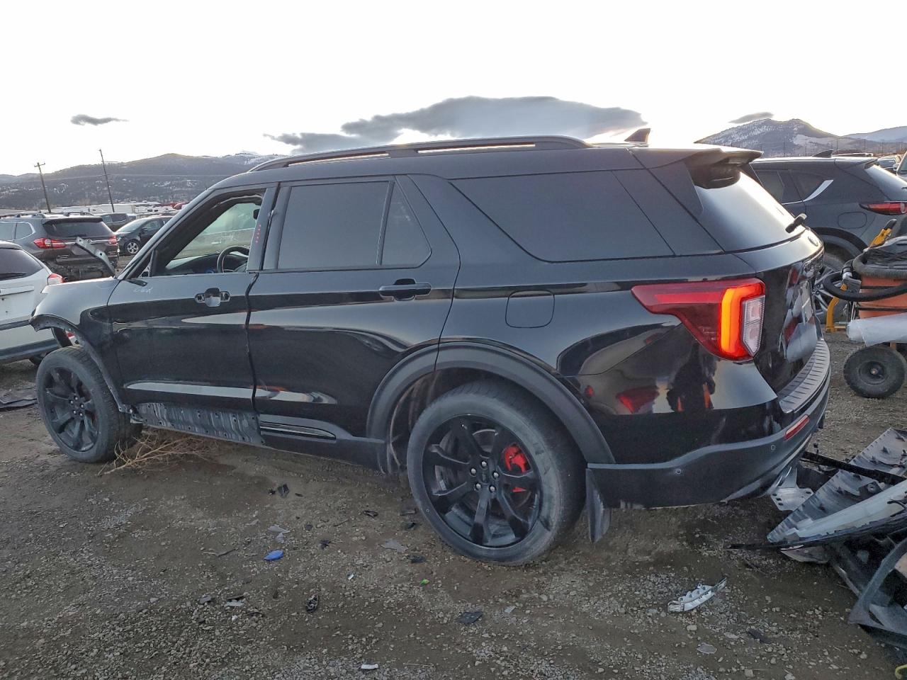 2020 FORD EXPLORER ST photo 2