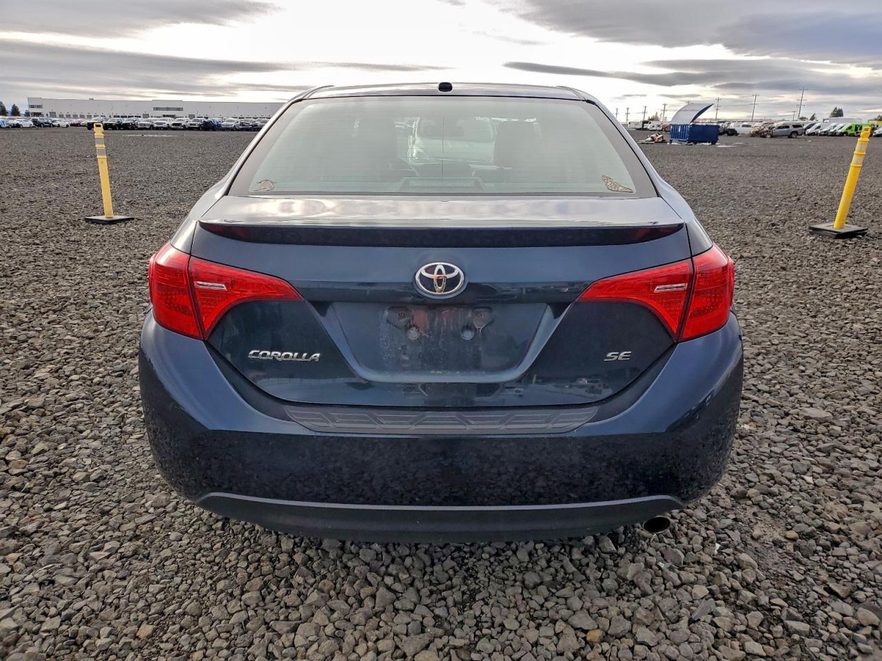 2019 TOYOTA COROLLA L photo 6
