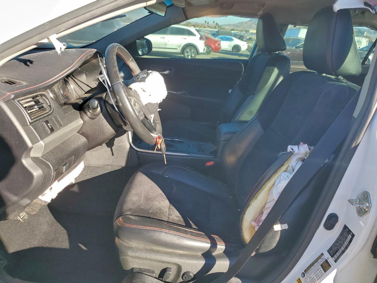 2017 TOYOTA CAMRY LE photo 7