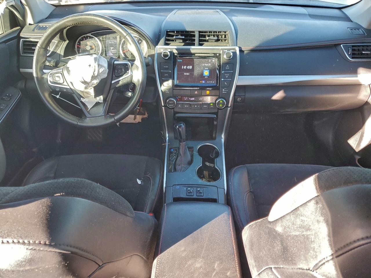2017 TOYOTA CAMRY LE photo 8