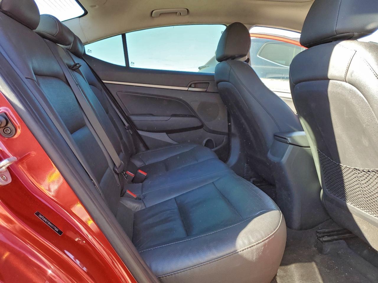 2017 HYUNDAI ELANTRA SE photo 10
