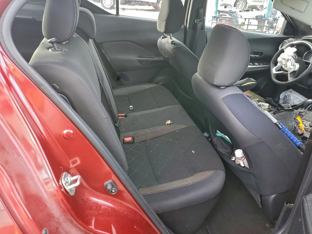 2019 NISSAN KICKS S photo 11