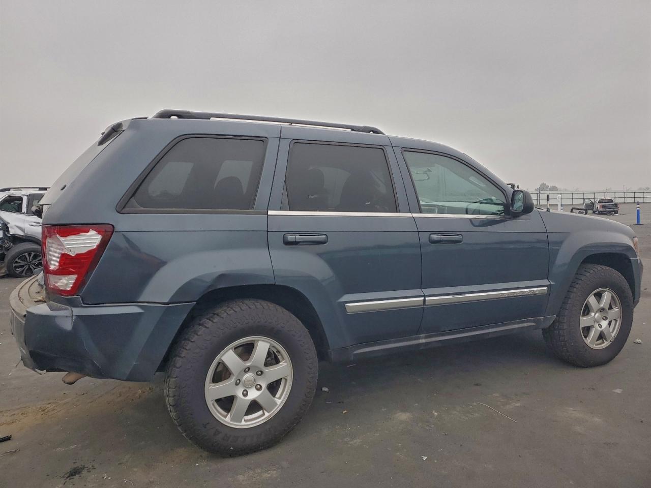 2008 JEEP GRAND CHEROKEE LAREDO photo 3