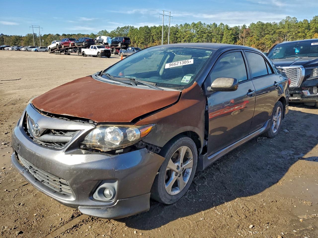 2013 TOYOTA COROLLA BASE — MINOR DENT/SCRATCHES damage — photo 1