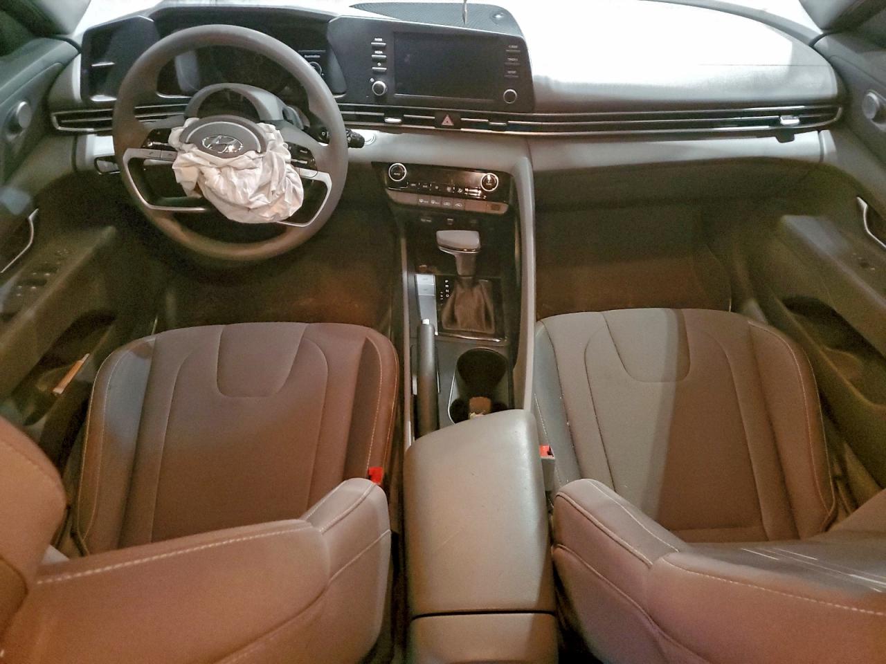 2021 HYUNDAI ELANTRA SEL photo 8