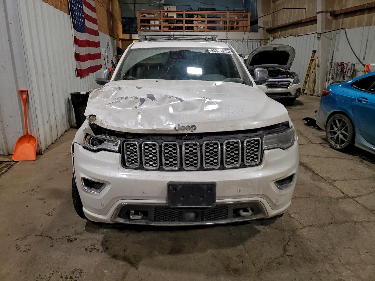 2018 JEEP GRAND CHEROKEE OVERLAND photo 5