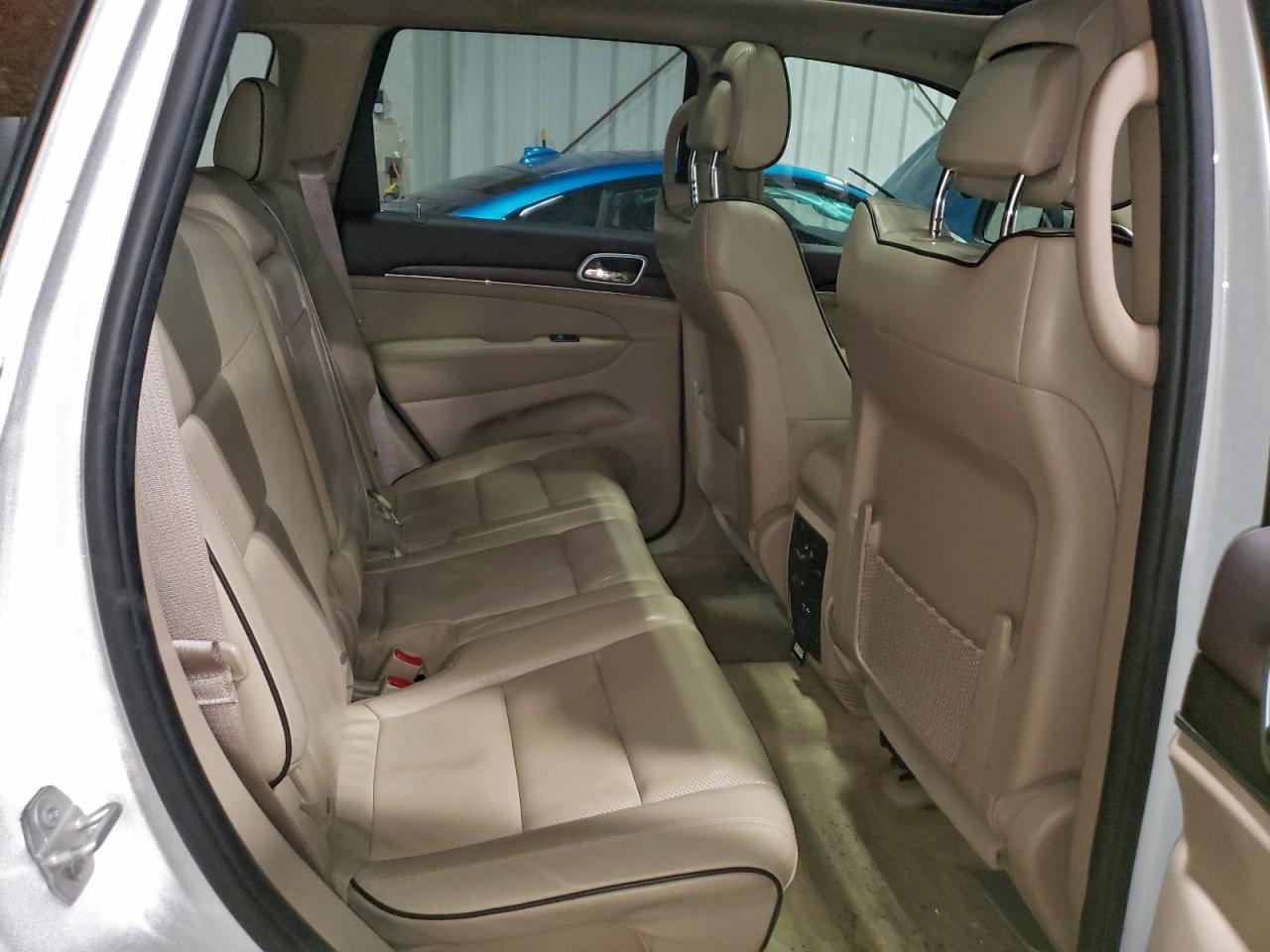 2018 JEEP GRAND CHEROKEE OVERLAND photo 11