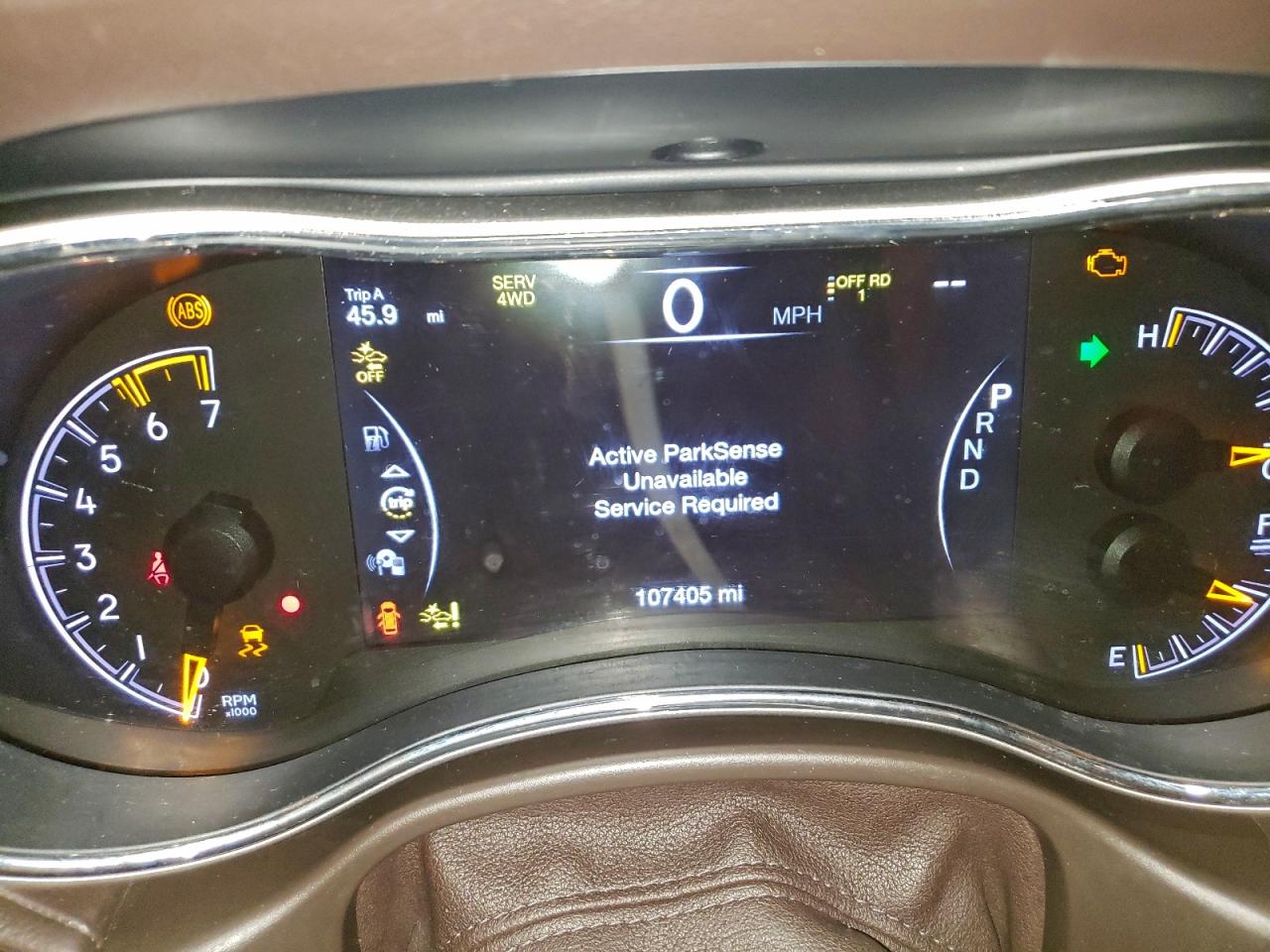2018 JEEP GRAND CHEROKEE OVERLAND photo 9