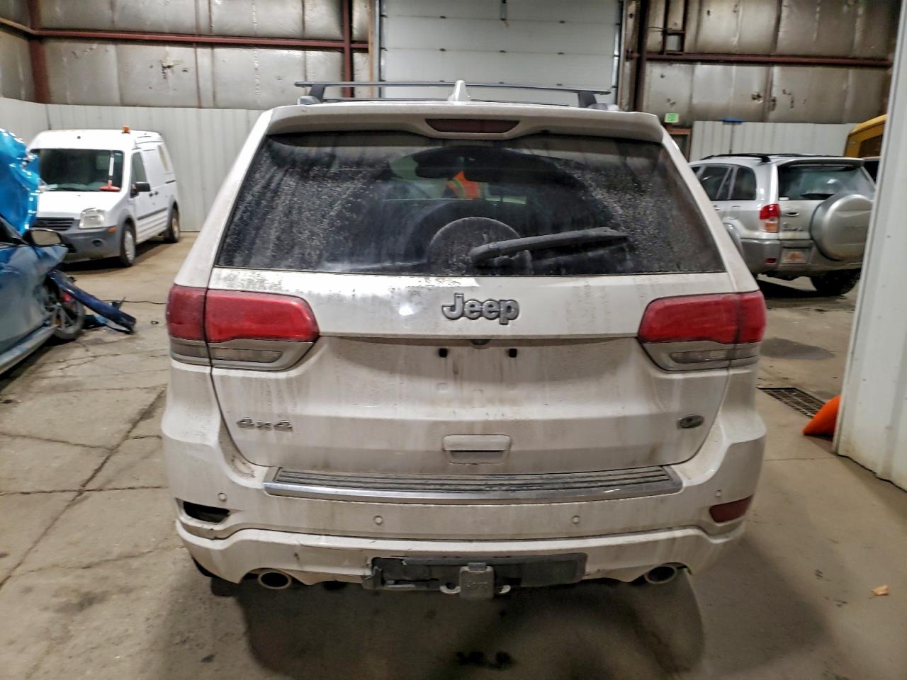2018 JEEP GRAND CHEROKEE OVERLAND photo 6