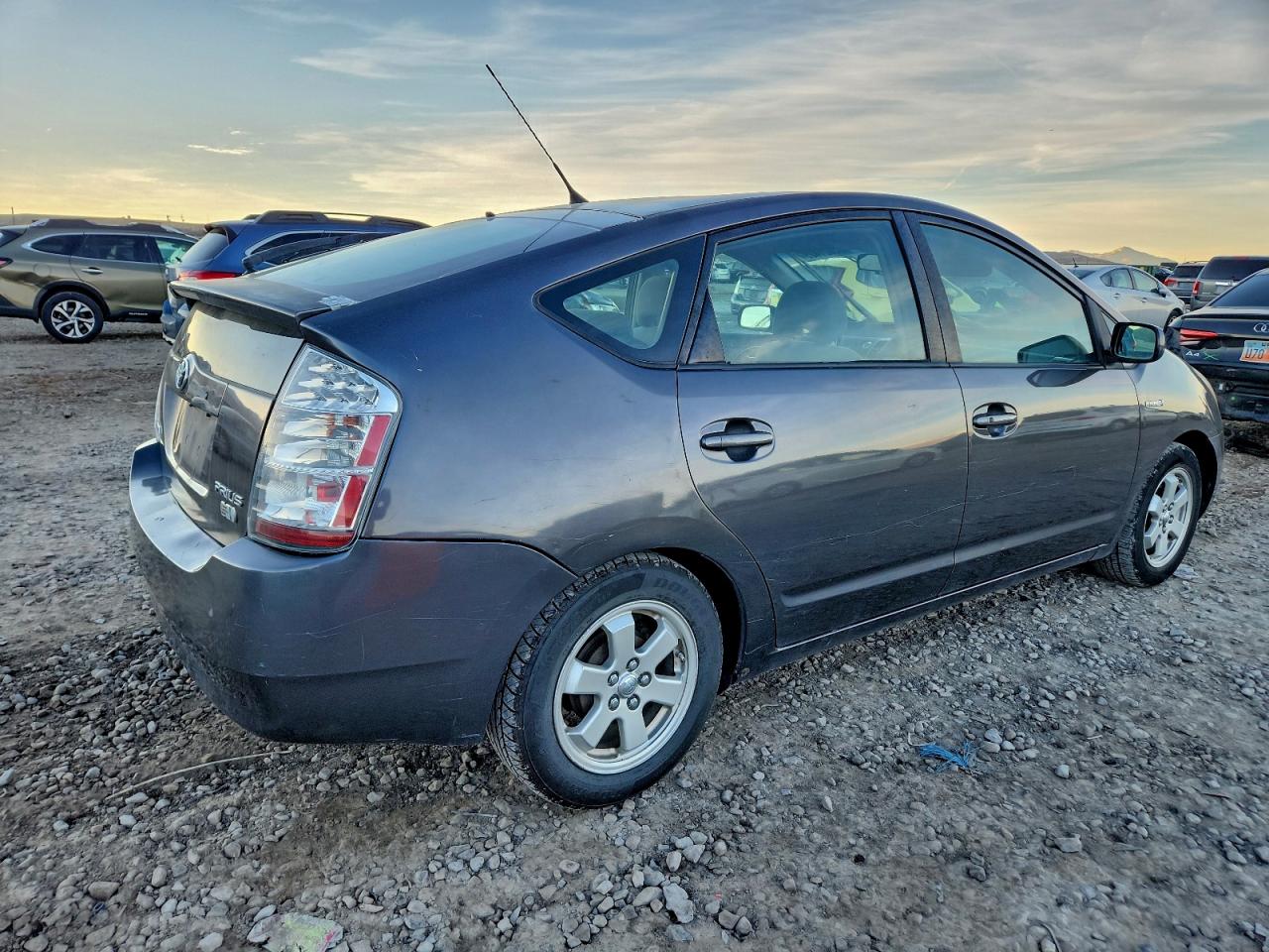 2007 TOYOTA PRIUS photo 3