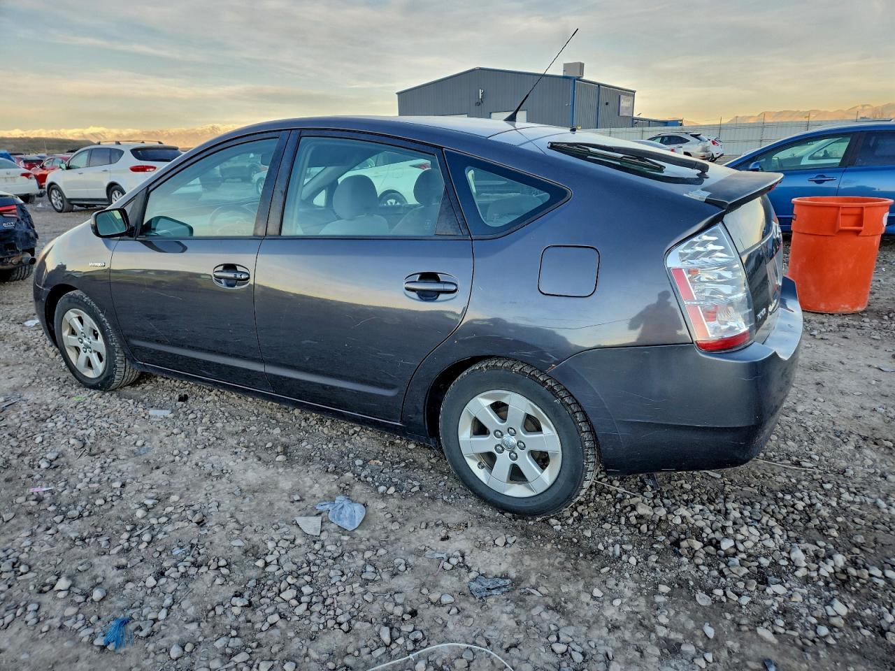 2007 TOYOTA PRIUS photo 2