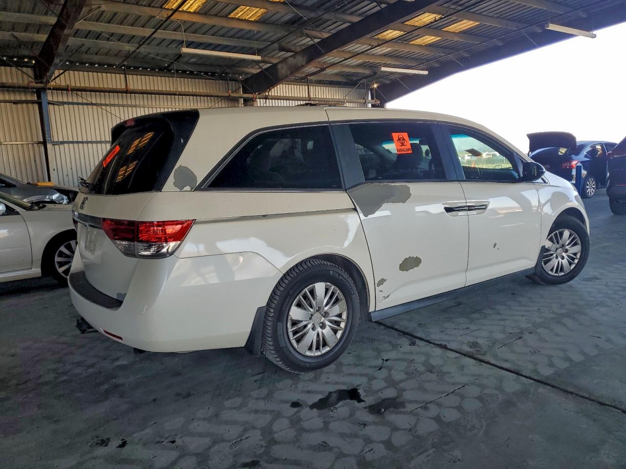 2014 HONDA ODYSSEY LX photo 3
