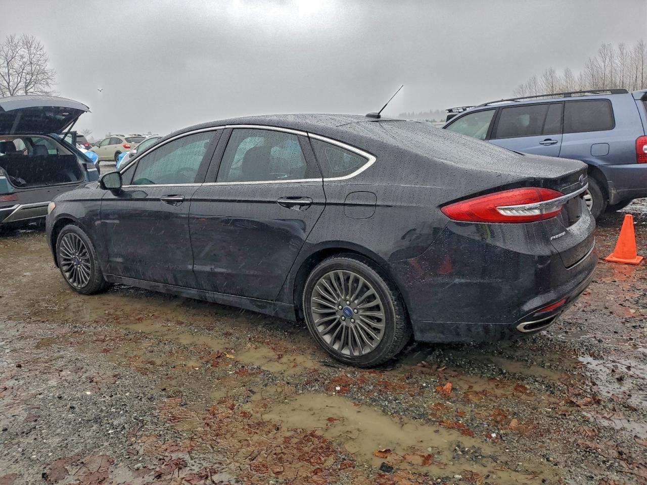2017 FORD FUSION SE photo 2