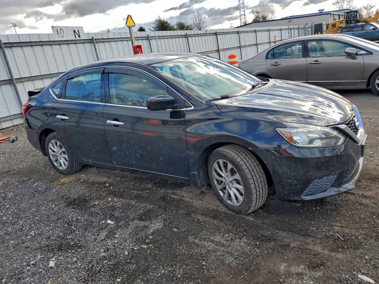 2019 NISSAN SENTRA S photo 4
