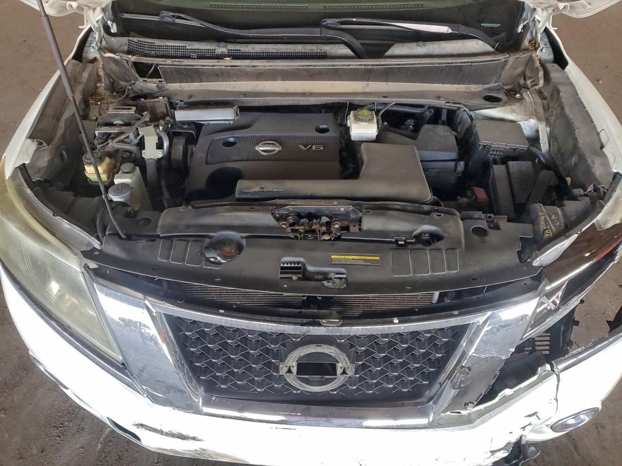 2013 NISSAN PATHFINDER S photo 12