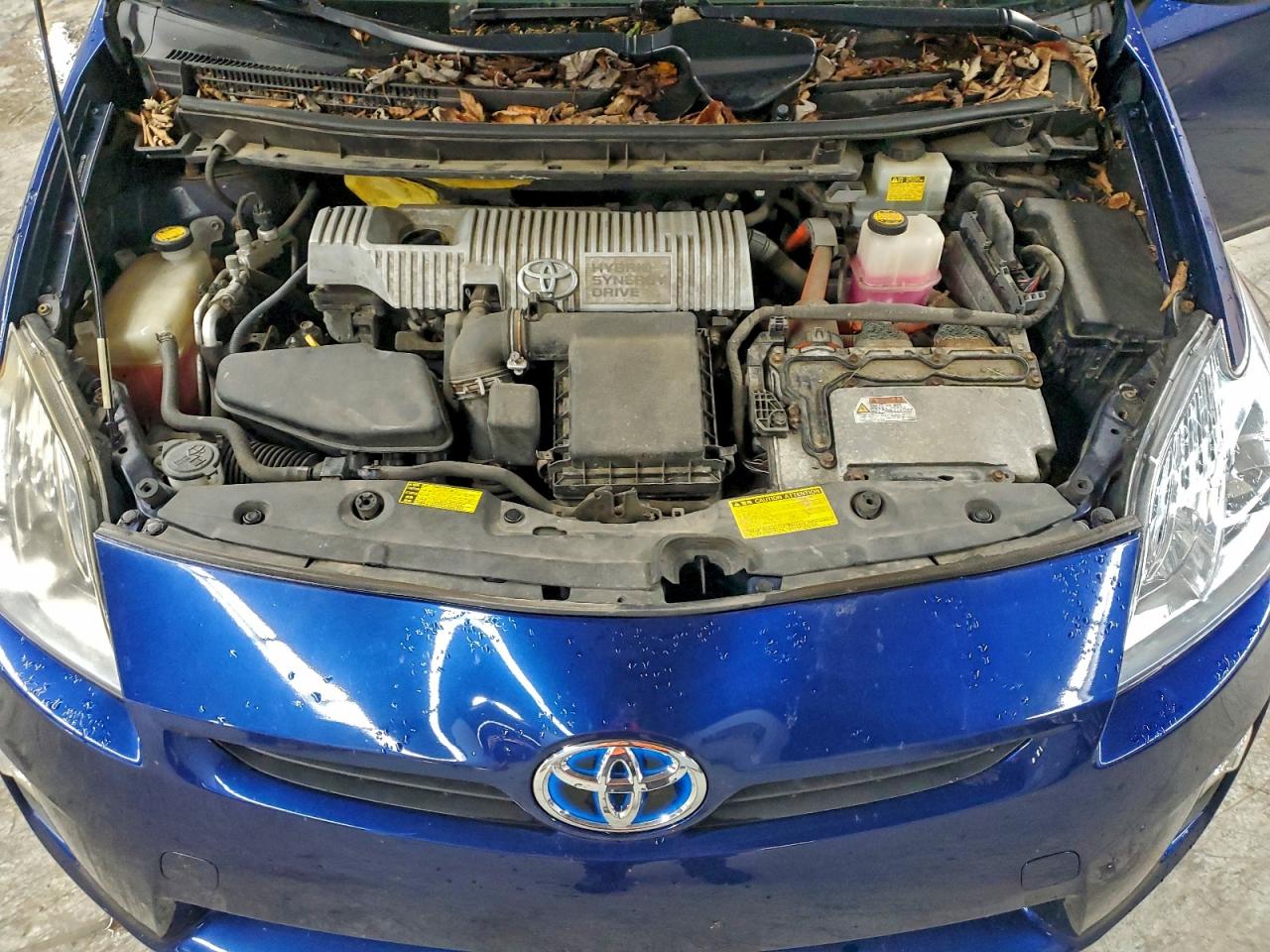 2010 TOYOTA PRIUS photo 11