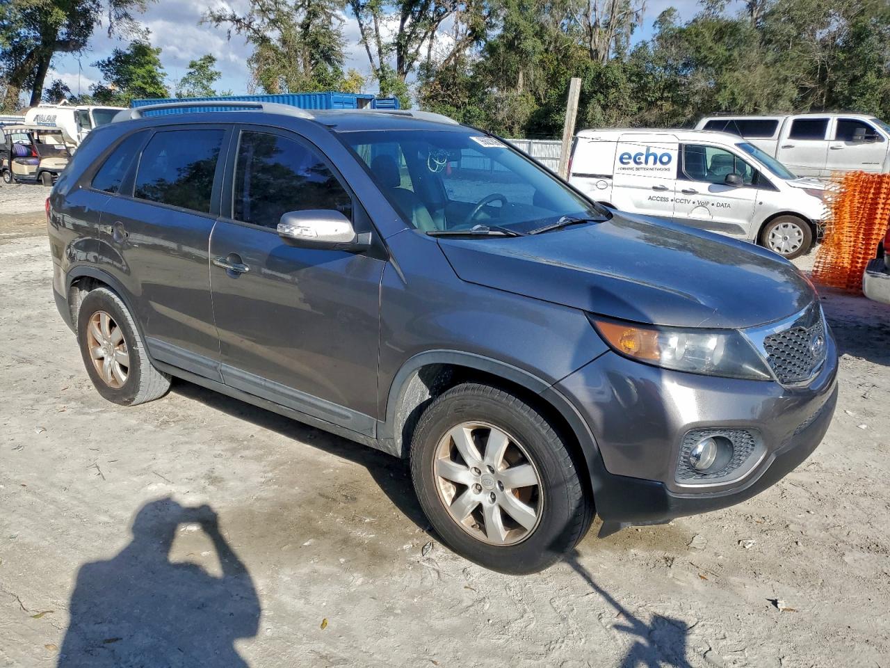 2012 KIA SORENTO BASE photo 4