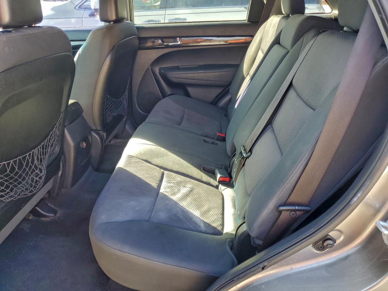2012 KIA SORENTO BASE photo 11