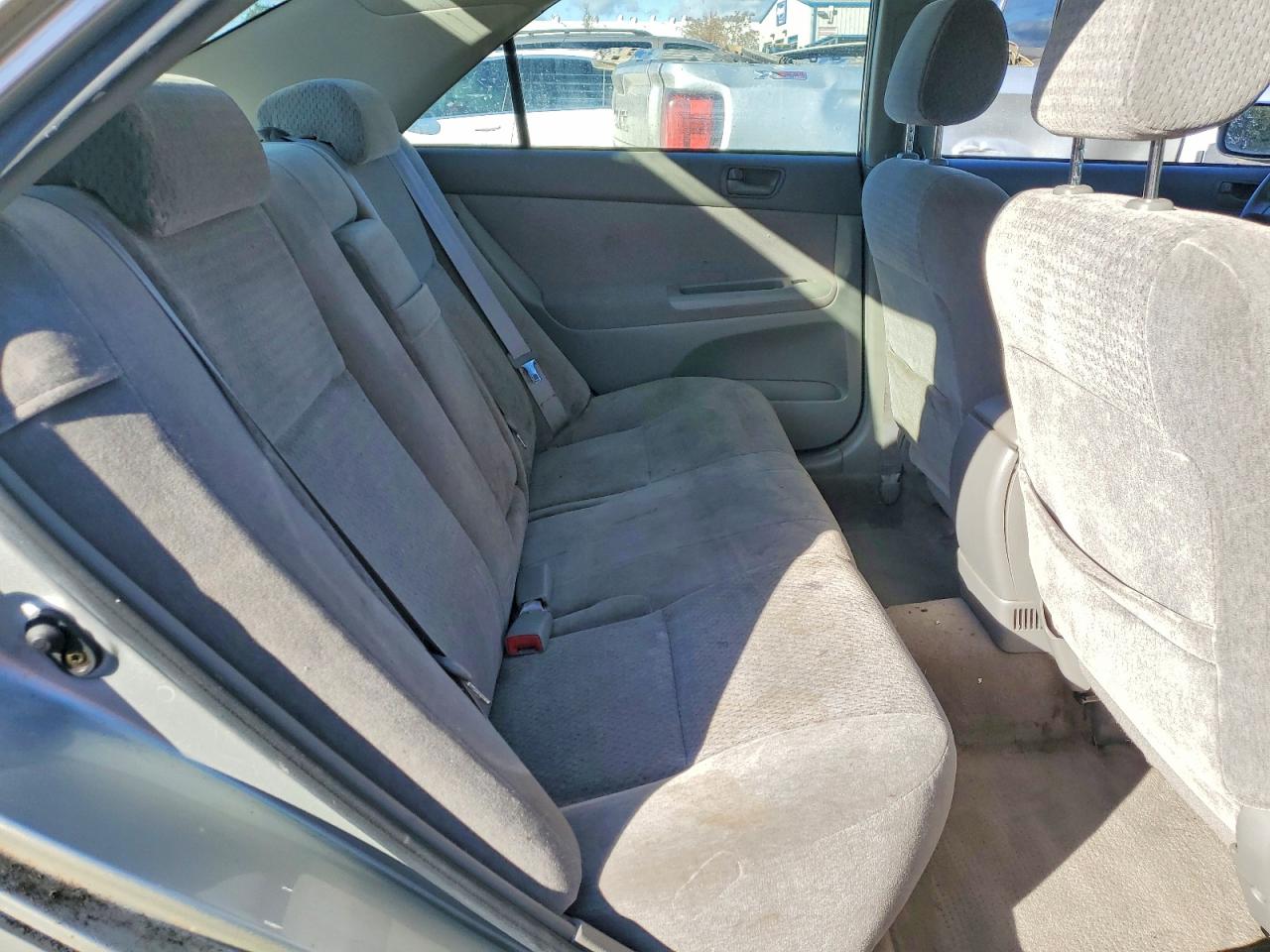 2003 TOYOTA CAMRY LE photo 10