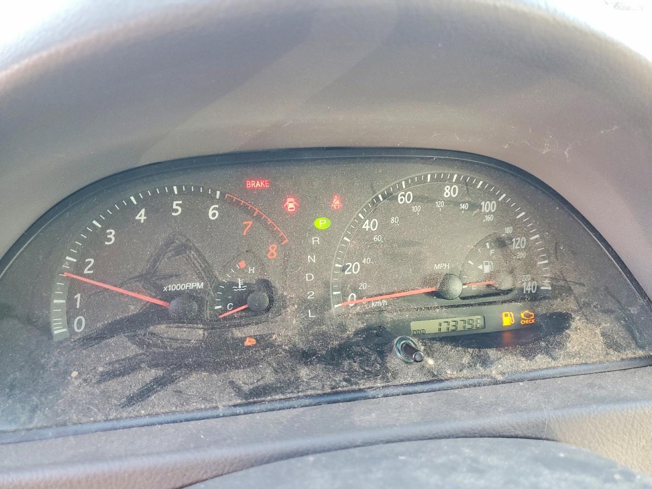 2003 TOYOTA CAMRY LE photo 9