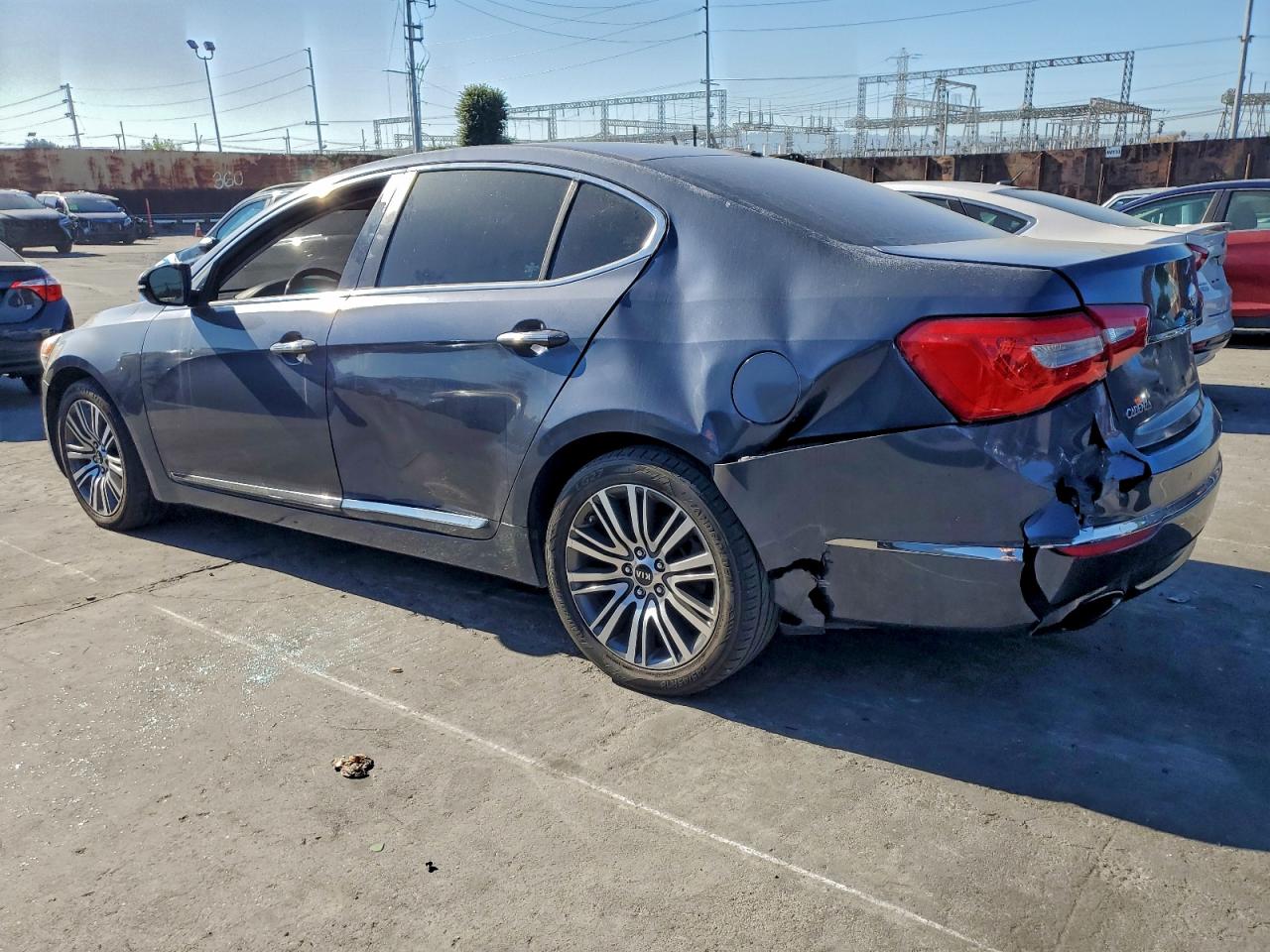 2014 KIA CADENZA PREMIUM photo 4