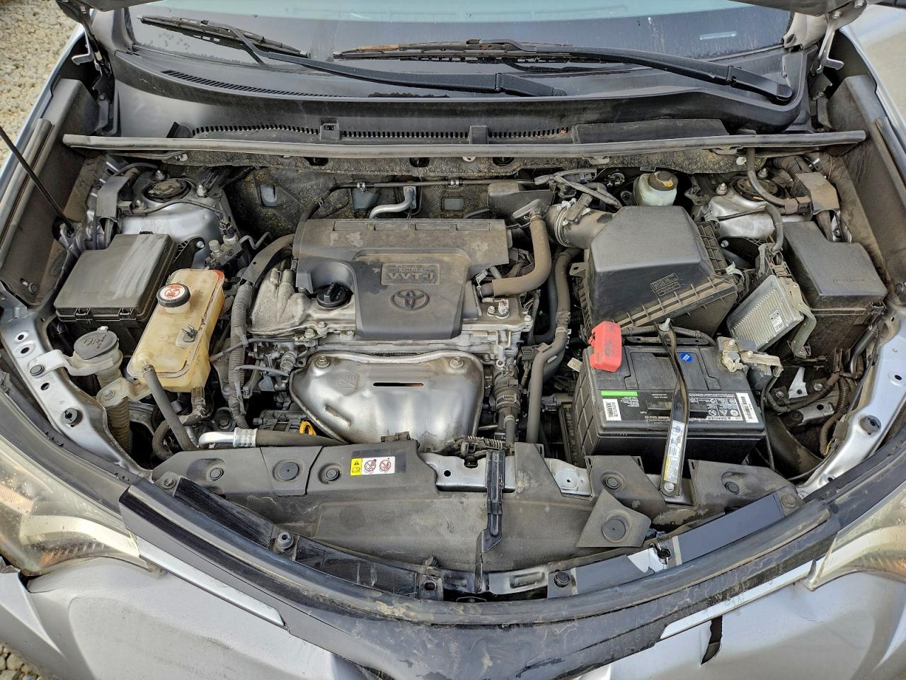 2018 TOYOTA RAV4 LE photo 12