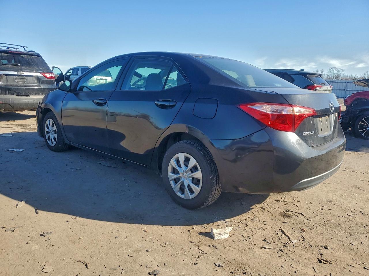 2017 TOYOTA COROLLA L photo 2