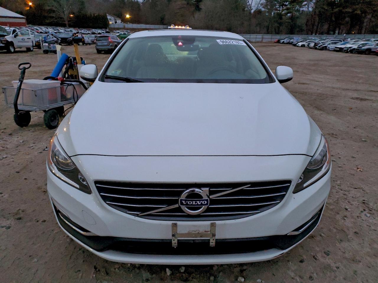 2016 VOLVO S60 PREMIER photo 5