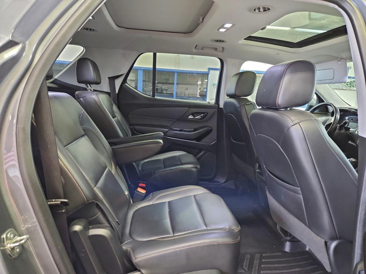 2020 CHEVROLET TRAVERSE LT photo 11