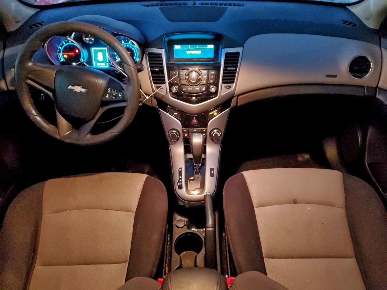 2015 CHEVROLET CRUZE LS photo 8