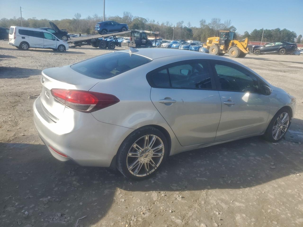 2017 KIA FORTE LX photo 3