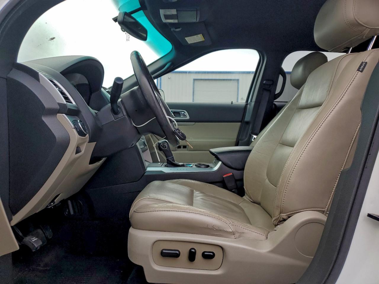 2015 FORD EXPLORER XLT photo 7