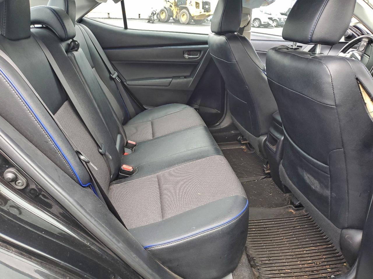 2019 TOYOTA COROLLA L photo 10