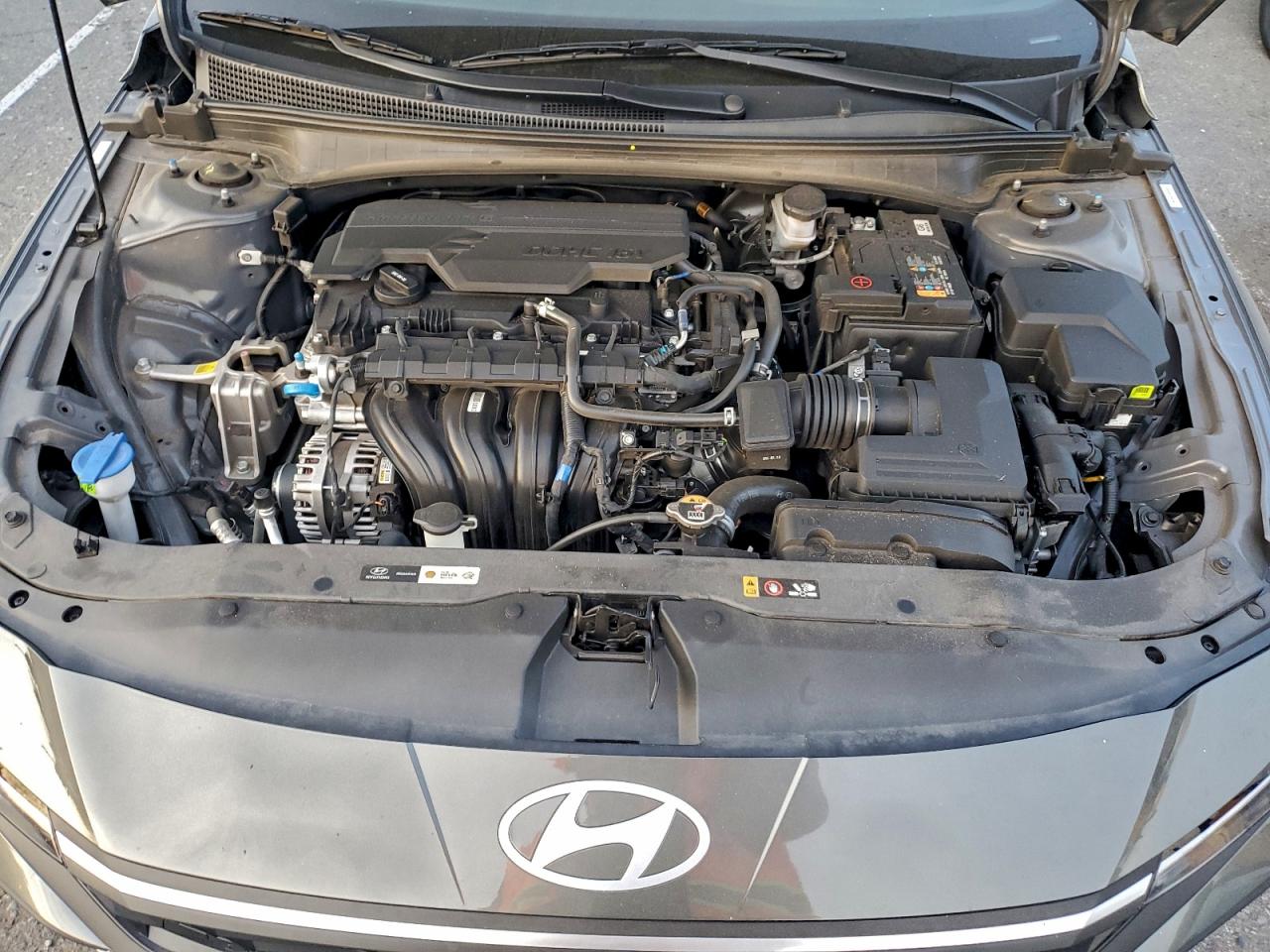 2025 HYUNDAI ELANTRA SEL SPORT photo 11