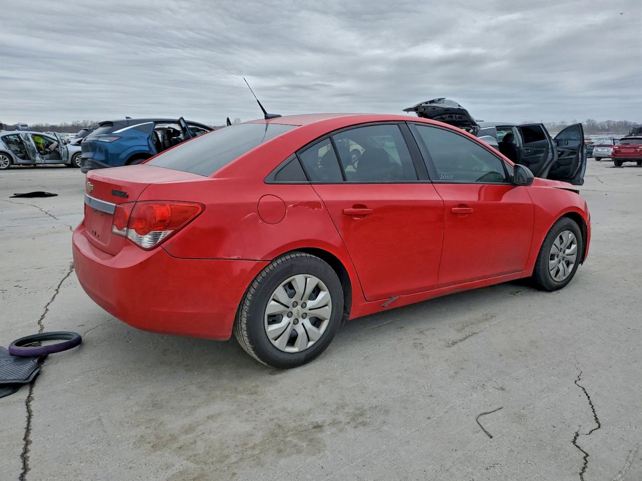 2014 CHEVROLET CRUZE LS photo 3