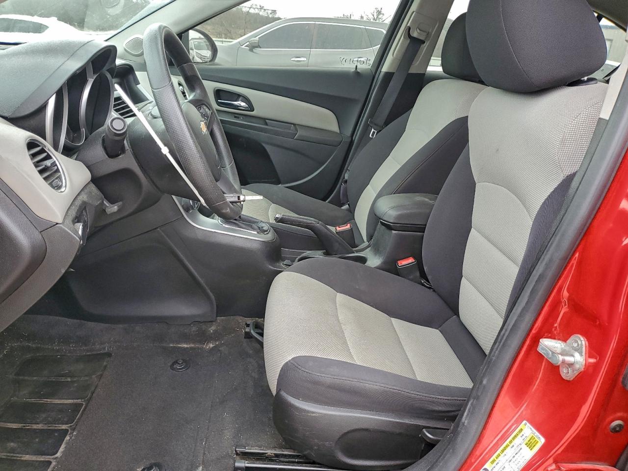 2014 CHEVROLET CRUZE LS photo 7