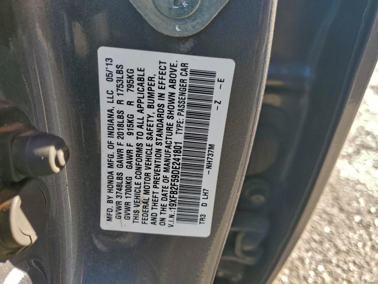 2013 HONDA CIVIC LX photo 25