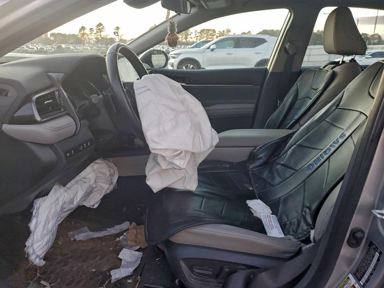 2024 TOYOTA CAMRY SE NIGHT SHADE photo 19