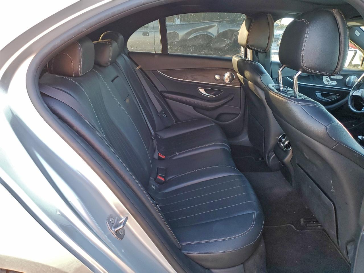2017 MERCEDES-BENZ E 300 photo 10