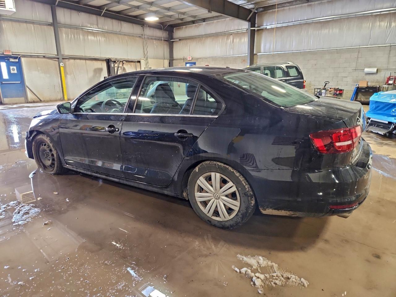 2017 VOLKSWAGEN JETTA S photo 2