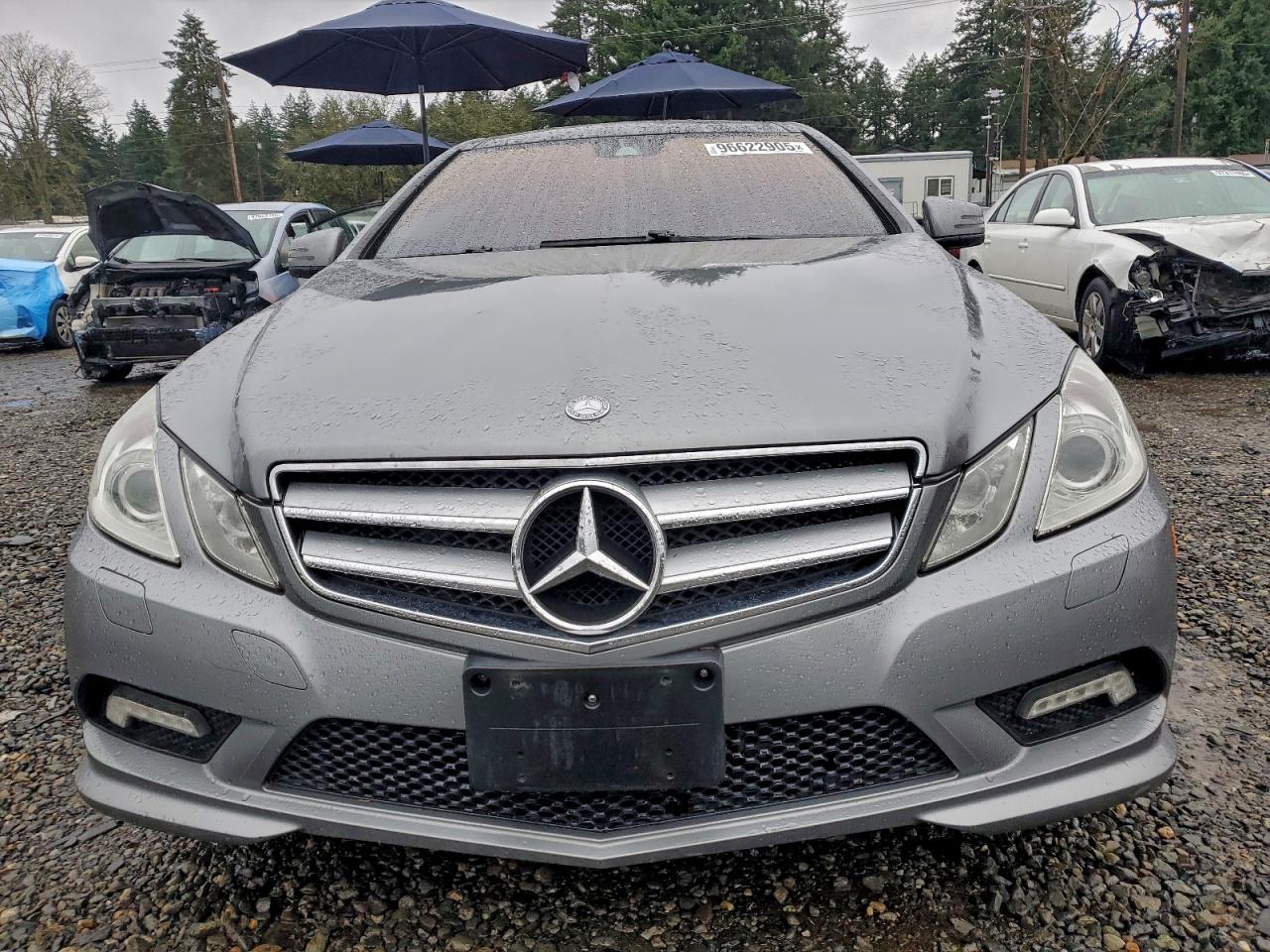 2011 MERCEDES-BENZ E 550 photo 5