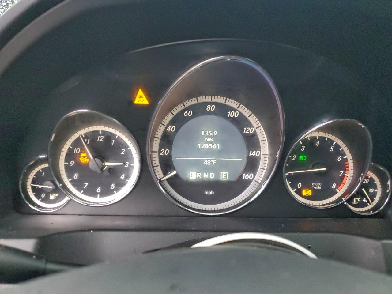2011 MERCEDES-BENZ E 550 photo 9