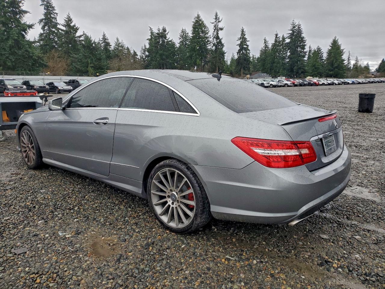 2011 MERCEDES-BENZ E 550 photo 2