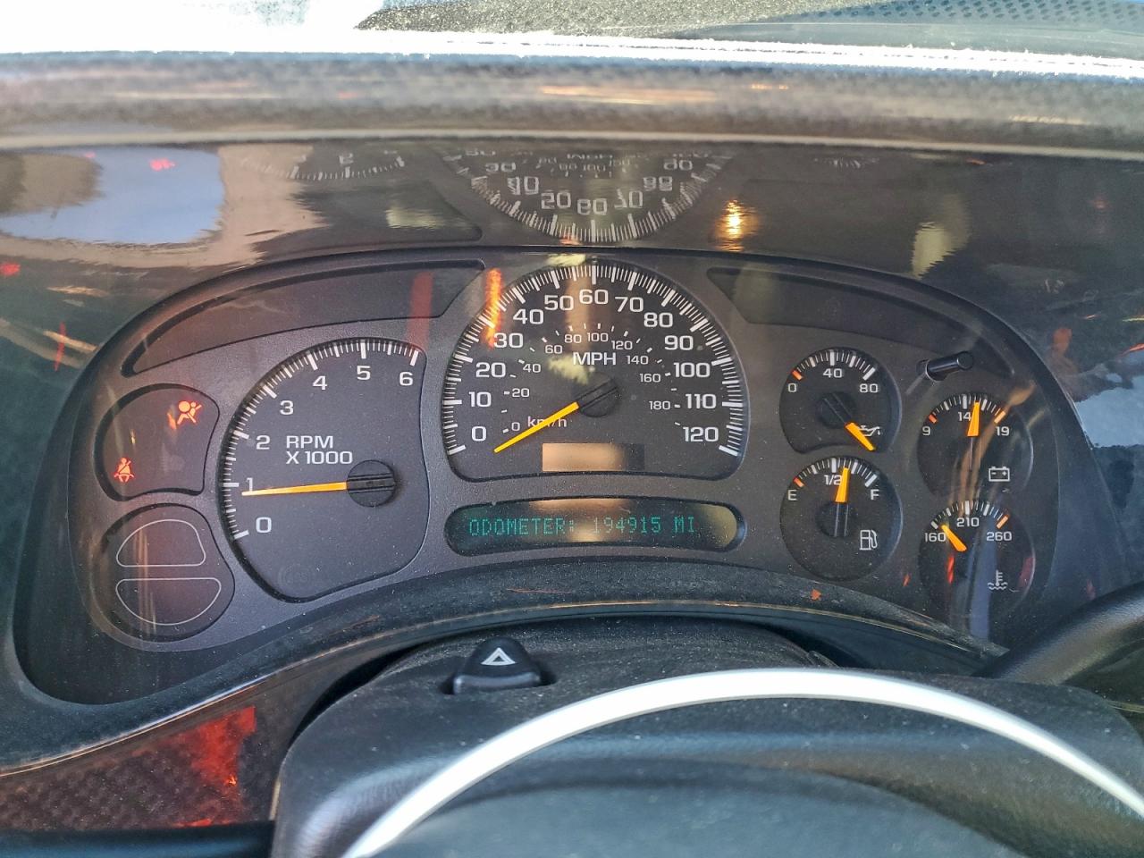 2004 CHEVROLET SILVERADO K1500 photo 9