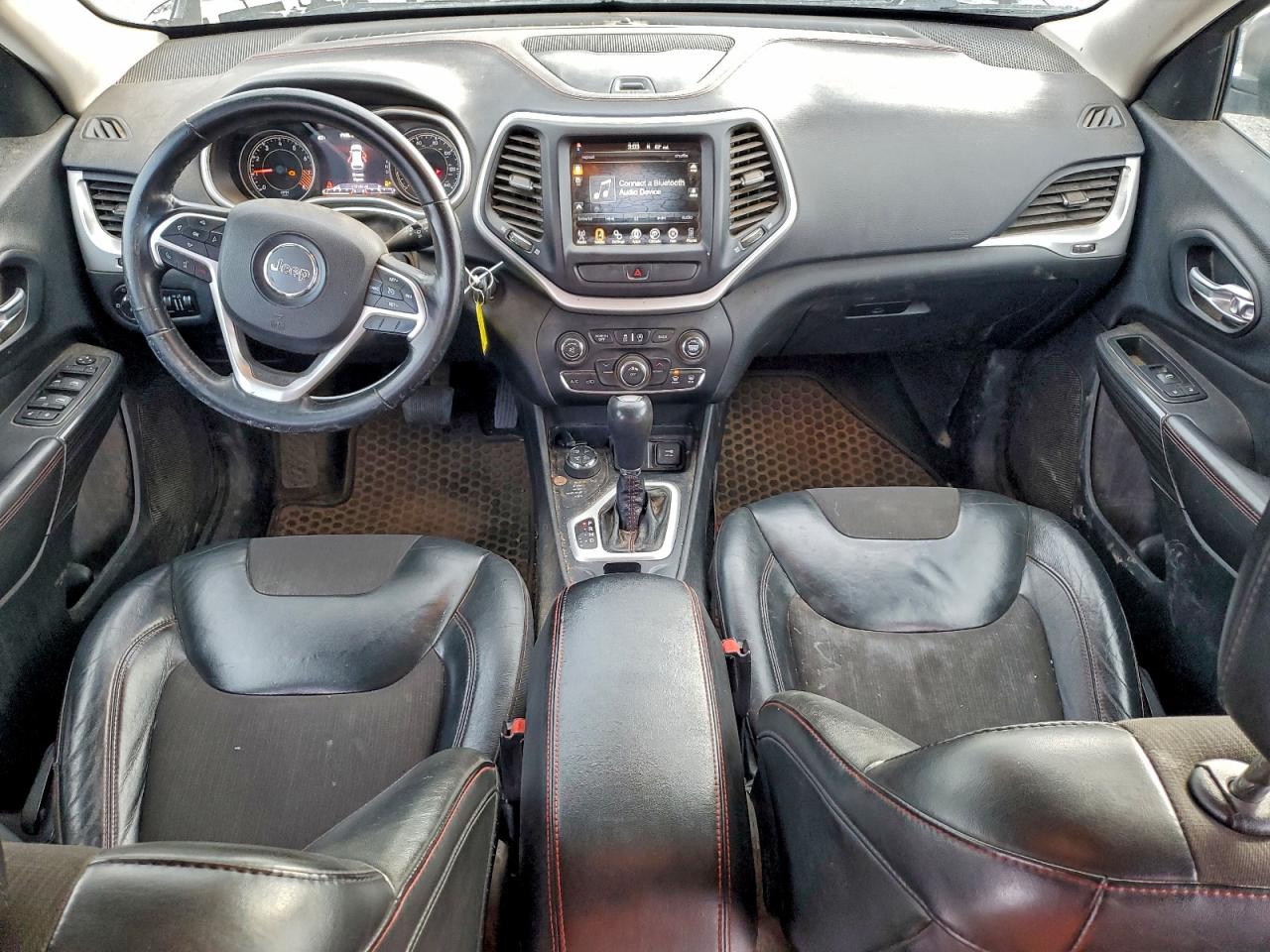 2015 JEEP CHEROKEE TRAILHAWK photo 8