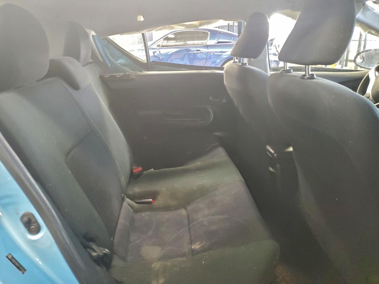 2015 TOYOTA PRIUS C photo 10