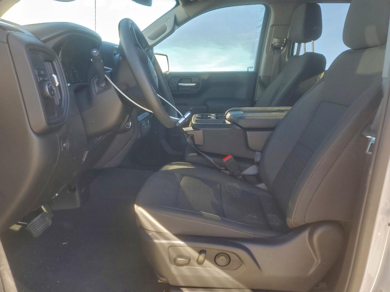 2025 CHEVROLET SILVERADO C1500 CUSTOM photo 7
