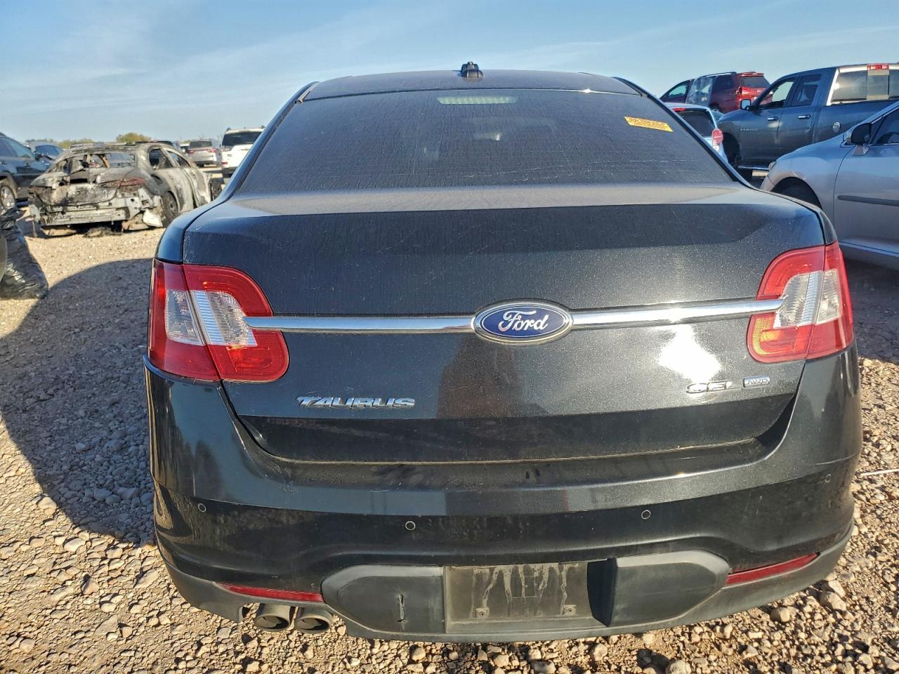 2011 FORD TAURUS SEL photo 11